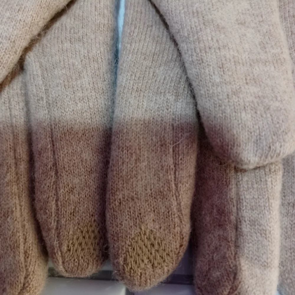 Beige Cashmere Warm Gloves with Faux Fur and Equipped Touch Screen Frien…